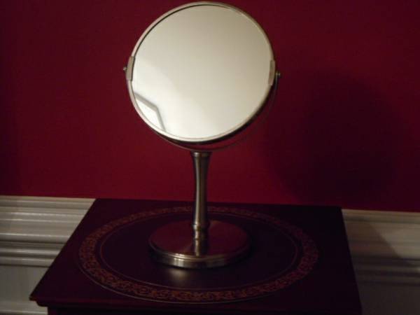 12-inch-make-up-mirror-big-0