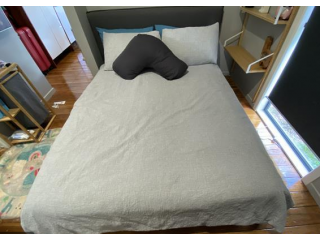 Queen size Bed